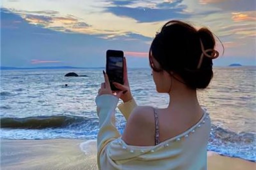 舔手指人体盛宴继关晓彤遭殃后千万网红再曝内娱“阴暗面”