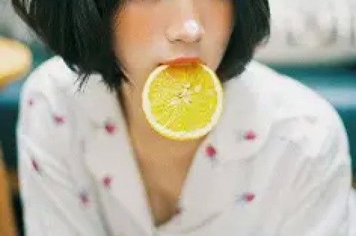 鹿晗再陷出轨风波陈佩斯意外透露内情！关晓彤父亲的种种举动早已暗示答案！网红再度放出全套证据爆料