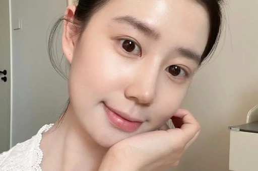 八卦媒体爆料二字男歌星睡粉选妃许嵩中枪工作室硬刚：取证中